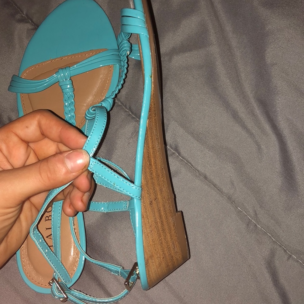 Heels - Picture 2 of 2